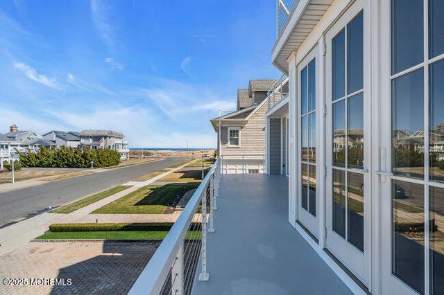 11 Union Avenue, Spring Lake, NJ 07762