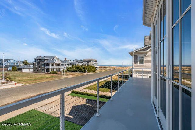 11 Union Avenue, Spring Lake, NJ 07762