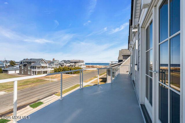 11 Union Avenue, Spring Lake, NJ 07762