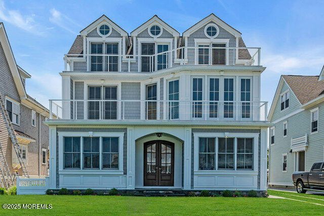 11 Union Avenue, Spring Lake, NJ 07762