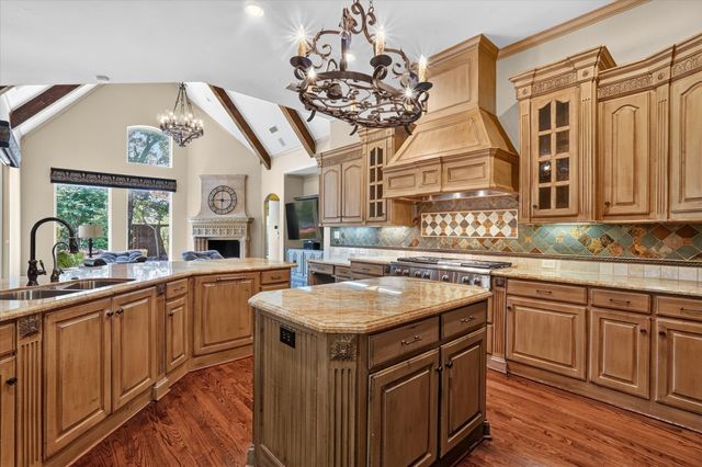 6032 Burgundy Road, Dallas, TX 75230