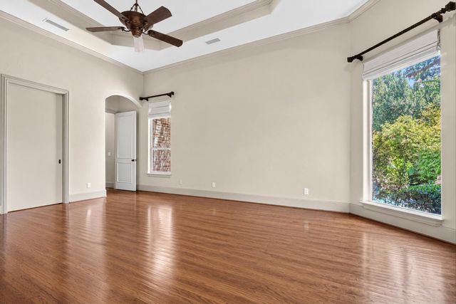 6032 Burgundy Road, Dallas, TX 75230