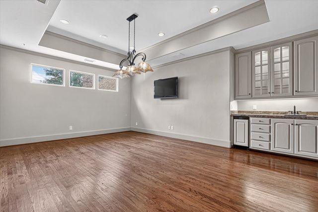 6032 Burgundy Road, Dallas, TX 75230