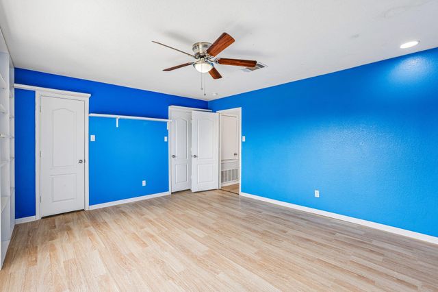 112 Floating Leaf DR, Hutto, TX 78634