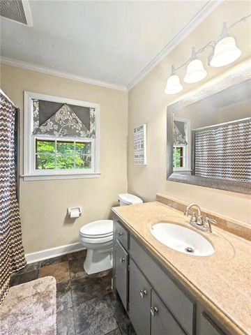 886 Ryan Lane SW, Lilburn, GA 30047