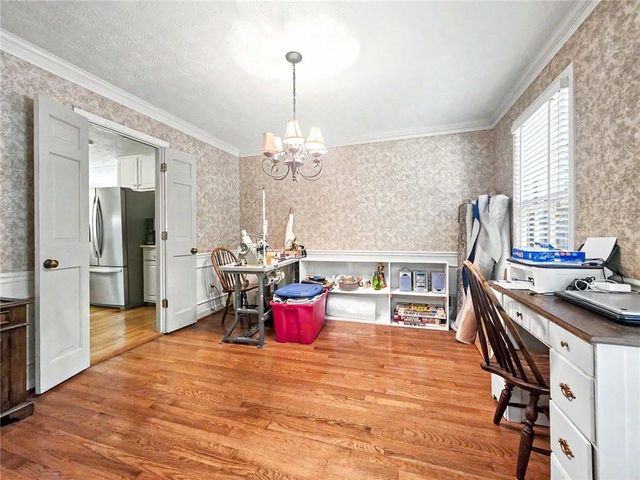 886 Ryan Lane SW, Lilburn, GA 30047