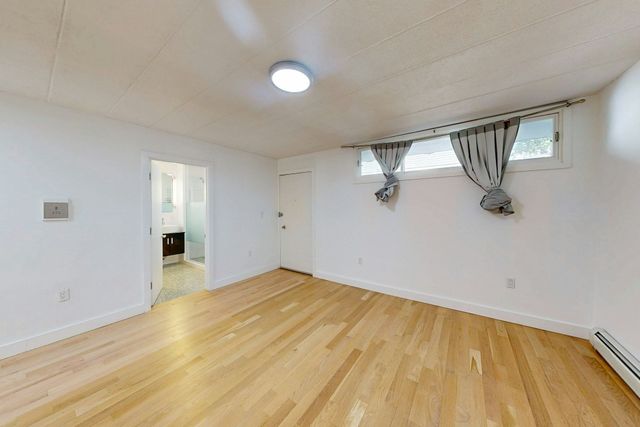 345 Harvard St 2 E-F, Cambridge, MA 02138