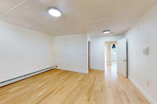 345 Harvard St 2 E-F, Cambridge, MA 02138