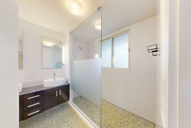 345 Harvard St 2 E-F, Cambridge, MA 02138
