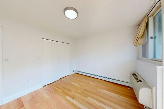 345 Harvard St 2 E-F, Cambridge, MA 02138