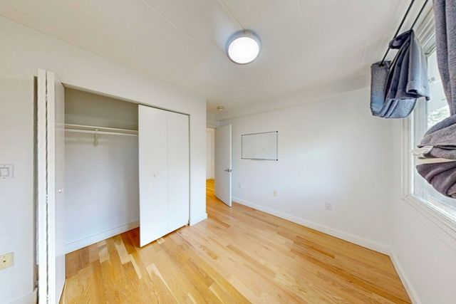345 Harvard St 2 E-F, Cambridge, MA 02138