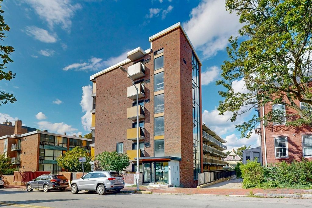 345 Harvard St 2 E-F, Cambridge, MA 02138