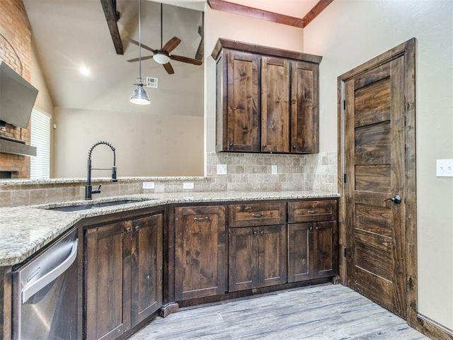 10915 Sara Court, Midwest City, OK 73130