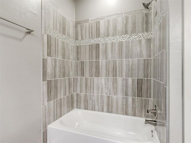 10915 Sara Court, Midwest City, OK 73130