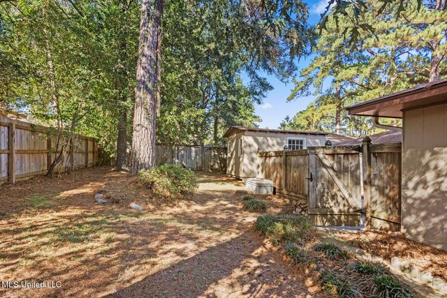 119 Fern Valley Road, Brandon, MS 39042