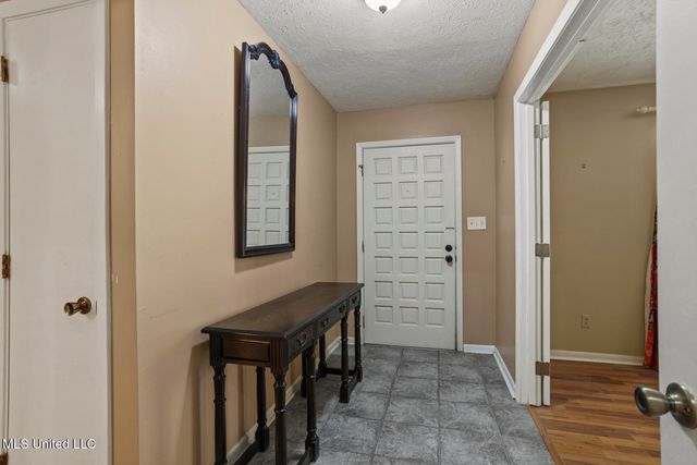 119 Fern Valley Road, Brandon, MS 39042