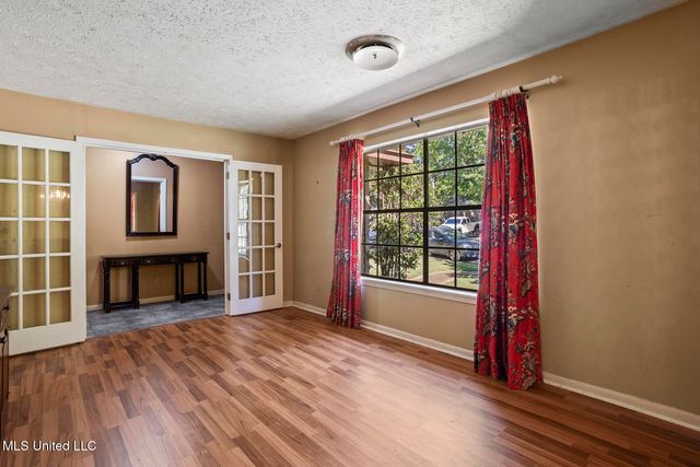 119 Fern Valley Road, Brandon, MS 39042