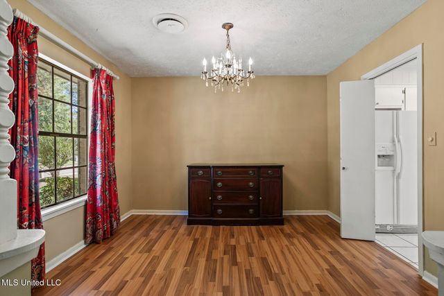 119 Fern Valley Road, Brandon, MS 39042