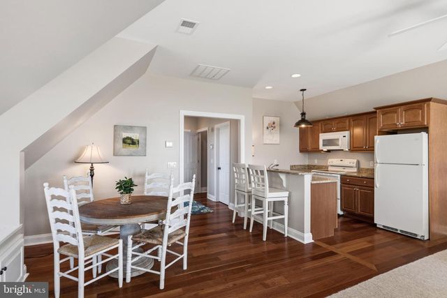 7328 KENT POINT RD, Stevensville, MD 21666