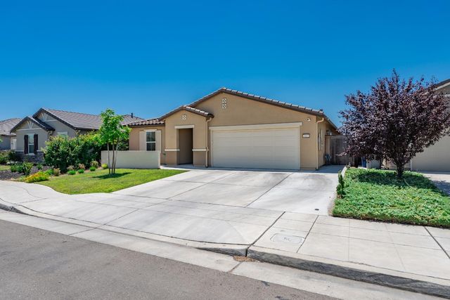 6883 E Woodward Avenue, Fresno, CA 93727