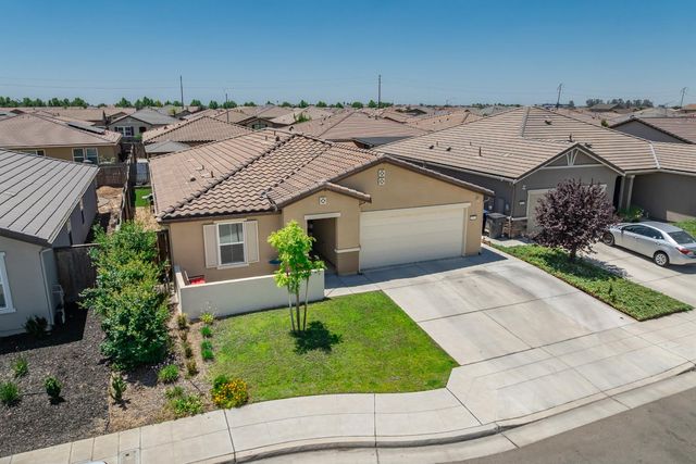 6883 E Woodward Avenue, Fresno, CA 93727