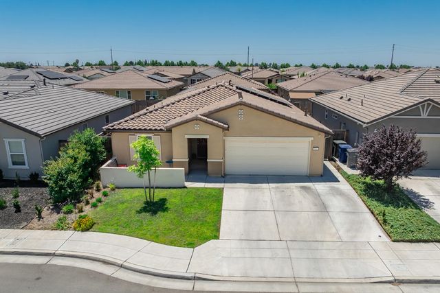 6883 E Woodward Avenue, Fresno, CA 93727
