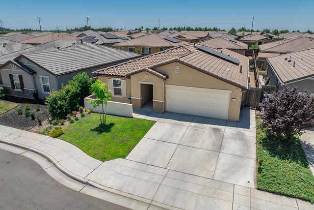 6883 E Woodward Avenue, Fresno, CA 93727