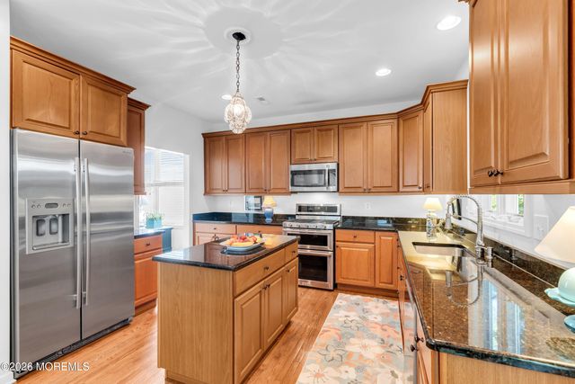 55 Sydney Court, Atlantic Highlands, NJ 07716