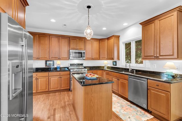 55 Sydney Court, Atlantic Highlands, NJ 07716