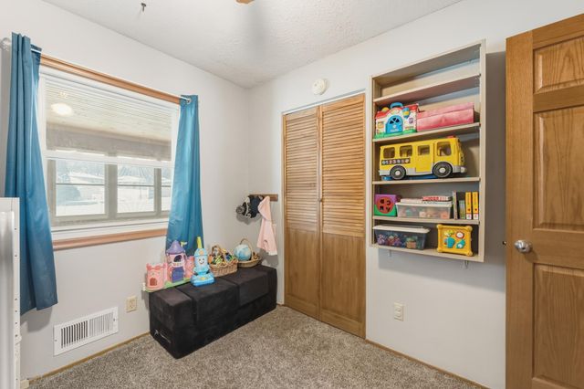 3330 68th Court E, Inver Grove Heights, MN 55076