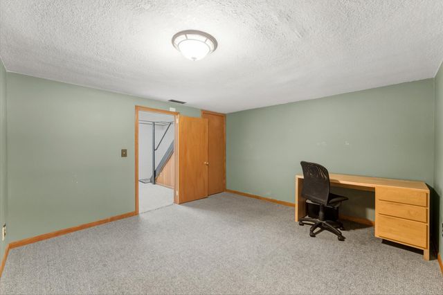 3330 68th Court E, Inver Grove Heights, MN 55076