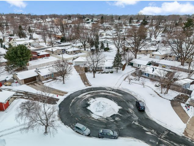 3330 68th Court E, Inver Grove Heights, MN 55076