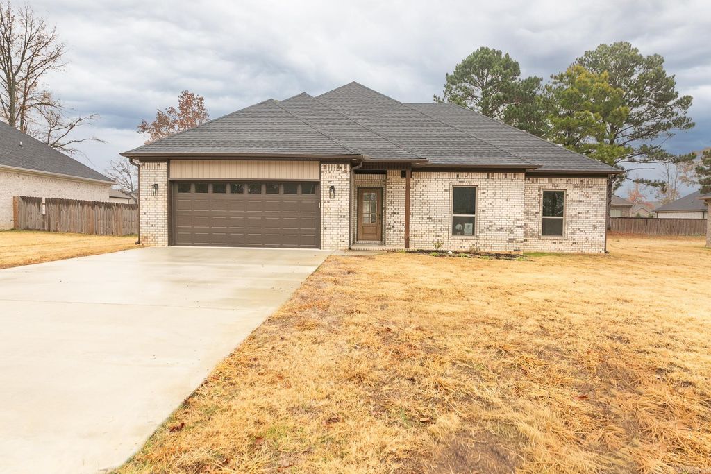 220 Heather Loop, Beebe, AR 72012