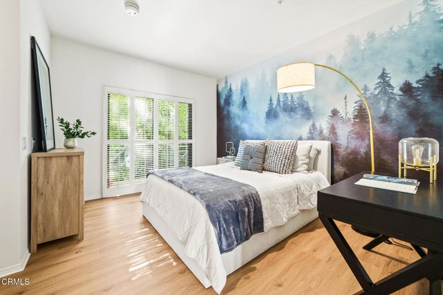 111 S Oak Knoll Avenue 107, Pasadena, CA 91101