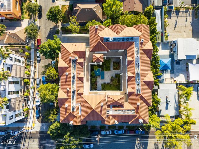 111 S Oak Knoll Avenue 107, Pasadena, CA 91101