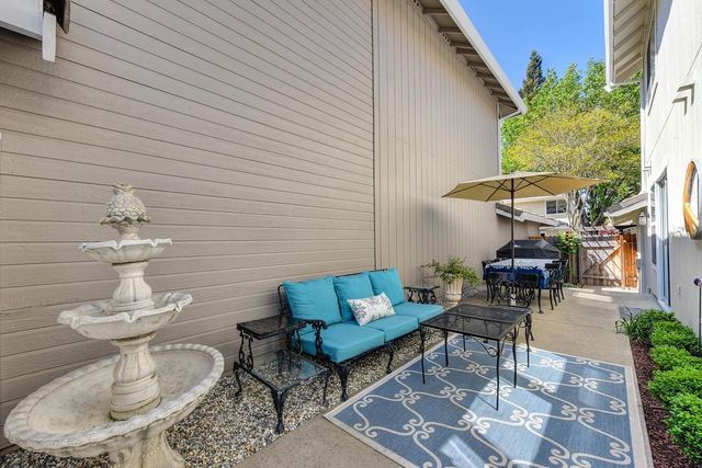 919 Blue Rapids Dr, Folsom, CA 95630