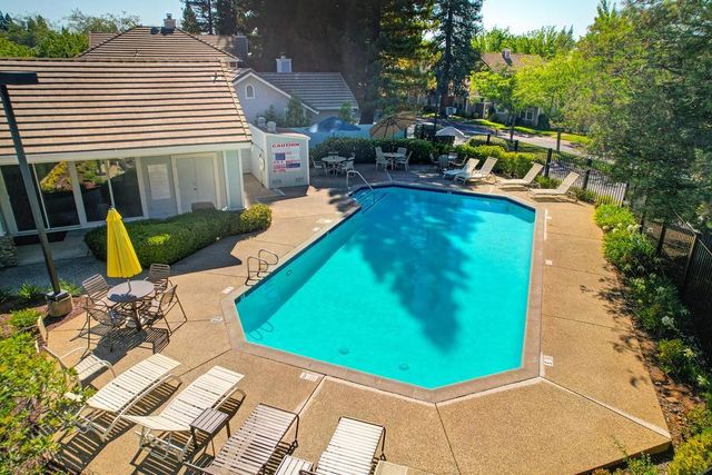919 Blue Rapids Dr, Folsom, CA 95630