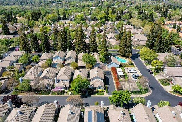 919 Blue Rapids Dr, Folsom, CA 95630