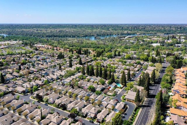919 Blue Rapids Dr, Folsom, CA 95630