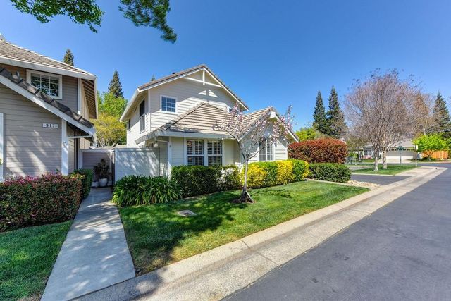 919 Blue Rapids Dr, Folsom, CA 95630