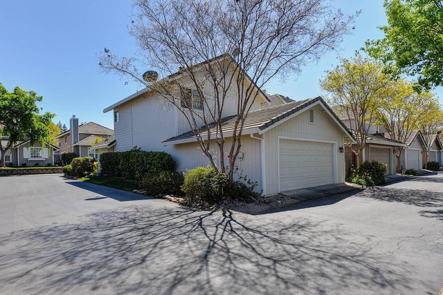 919 Blue Rapids Dr, Folsom, CA 95630