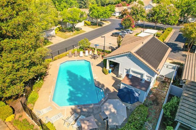 919 Blue Rapids Dr, Folsom, CA 95630