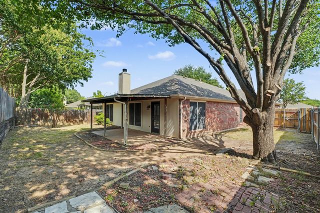 1010 Barkridge Drive, Mckinney, TX 75069