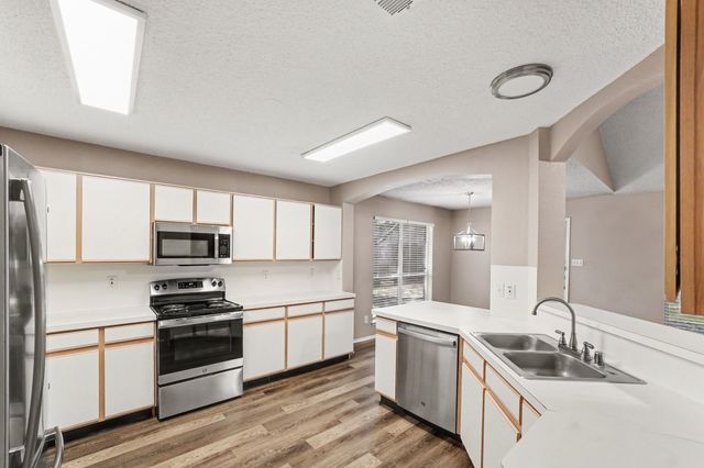 1010 Barkridge Drive, Mckinney, TX 75069