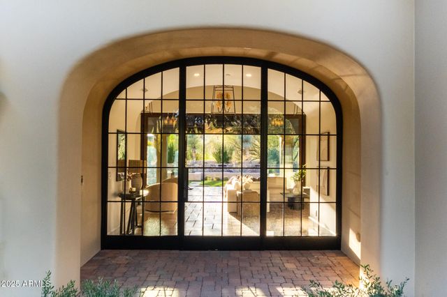 18826 N 101ST Place, Scottsdale, AZ 85255