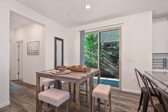9299 Mystic Lake Aly, Sacramento, CA 95829