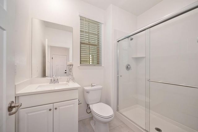 9299 Mystic Lake Aly, Sacramento, CA 95829