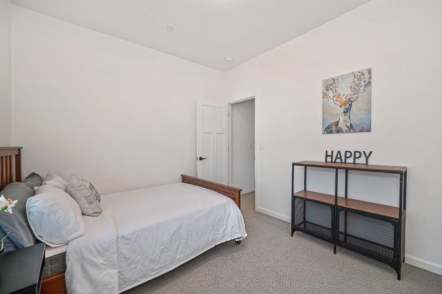 9299 Mystic Lake Aly, Sacramento, CA 95829