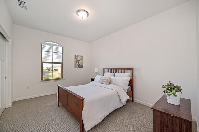 9299 Mystic Lake Aly, Sacramento, CA 95829