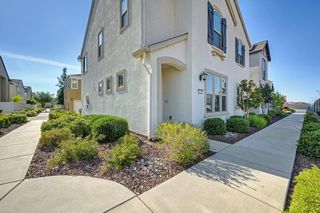 9299 Mystic Lake Aly, Sacramento, CA 95829